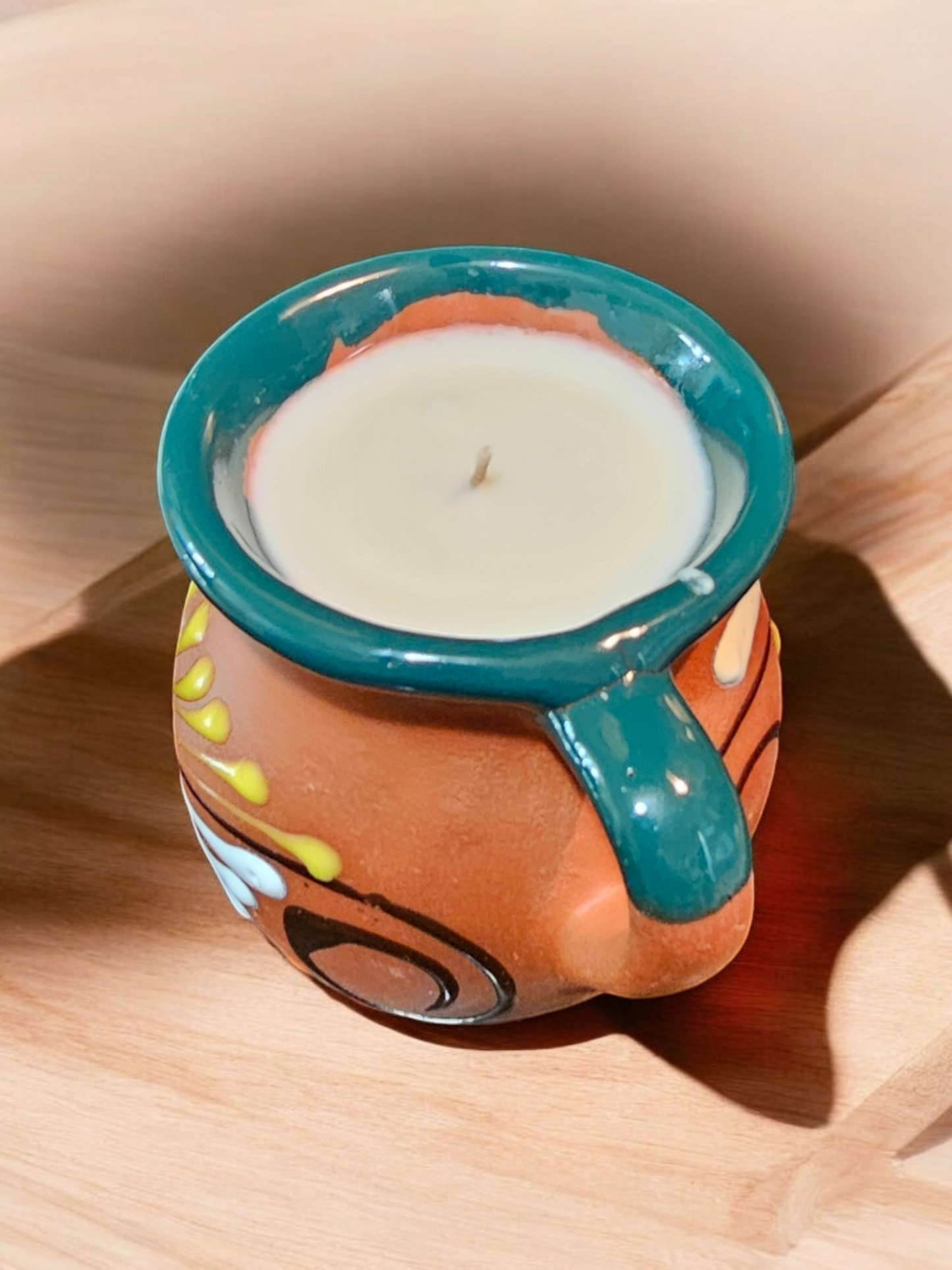 Taza (Mug) Collection Candle, Traditional Dark Floral